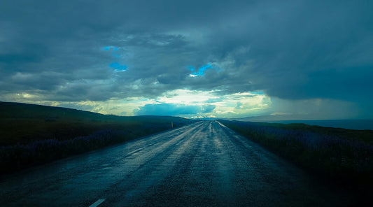 映画界の帝王ジェームズ・キャメロンの軌跡 - 無名青年から世界的監督への道のり